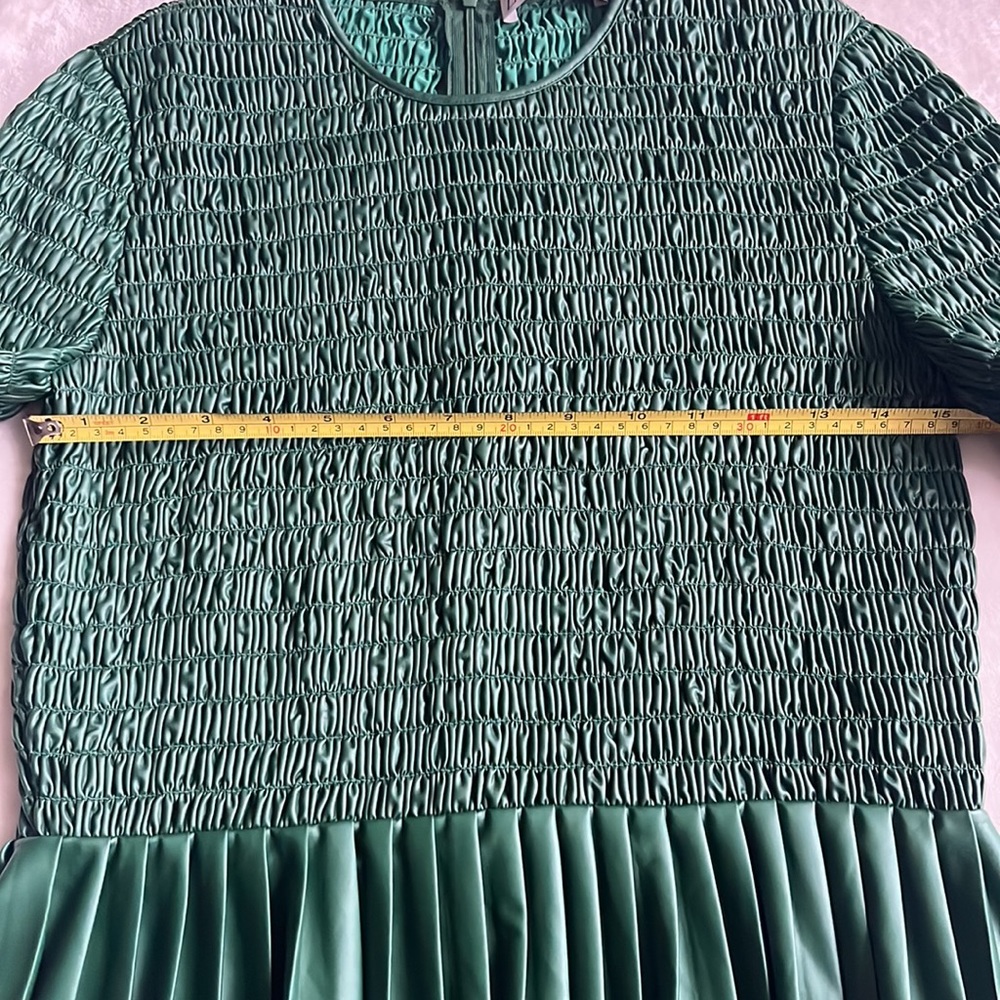 Zara Women's Green Ruched Faux Leather Top - Picture 4 of 7